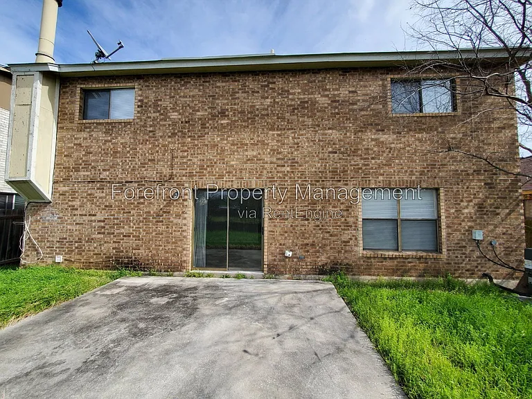 8219 Sunshine Trail Dr — Photo 2