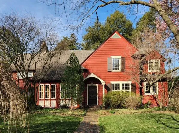 216 Orchard Rd, Newark, DE 19711