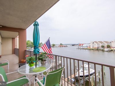 304 Academy St APT 202, Cambridge, MD, 21613