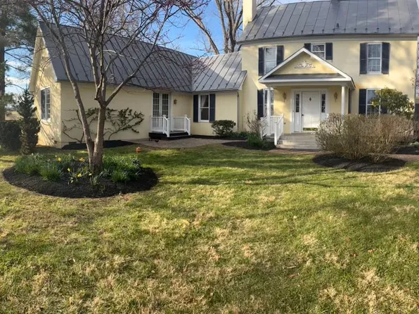 235 Lewis Farm Ln, Berryville, VA 22611