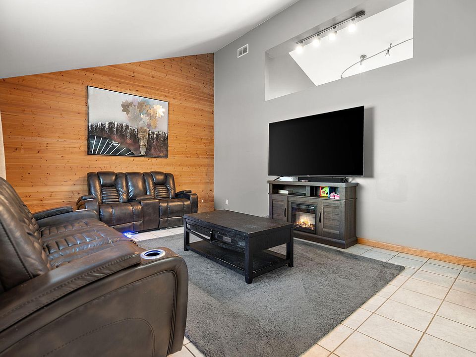 14429 Hobart St, Cedar Lake, IN 46303 | Zillow