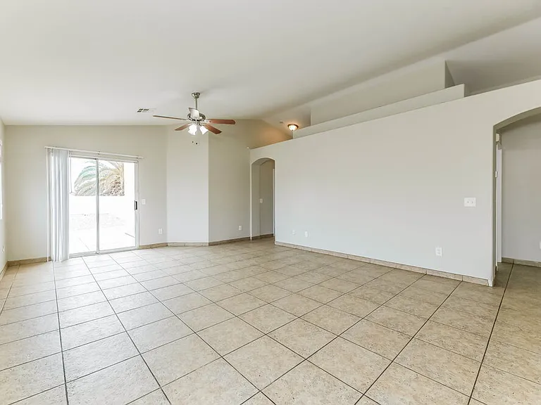 2401 Cypress Island Ct — Photo 4