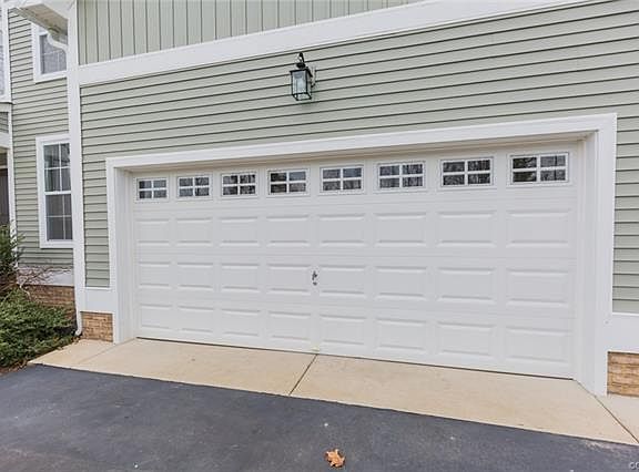 4th image of 5795 Deerpath Dr