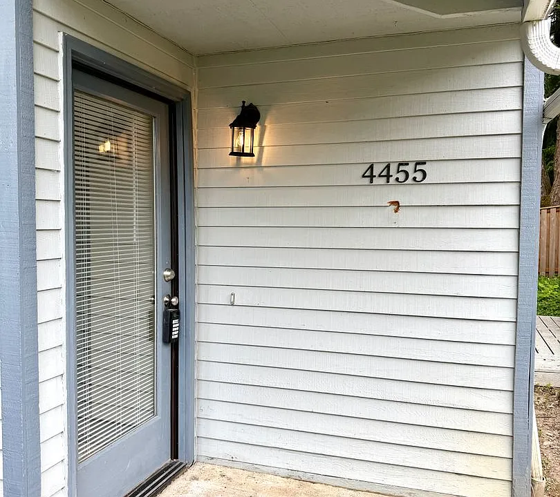 4453-4455 SW Garden Home Rd