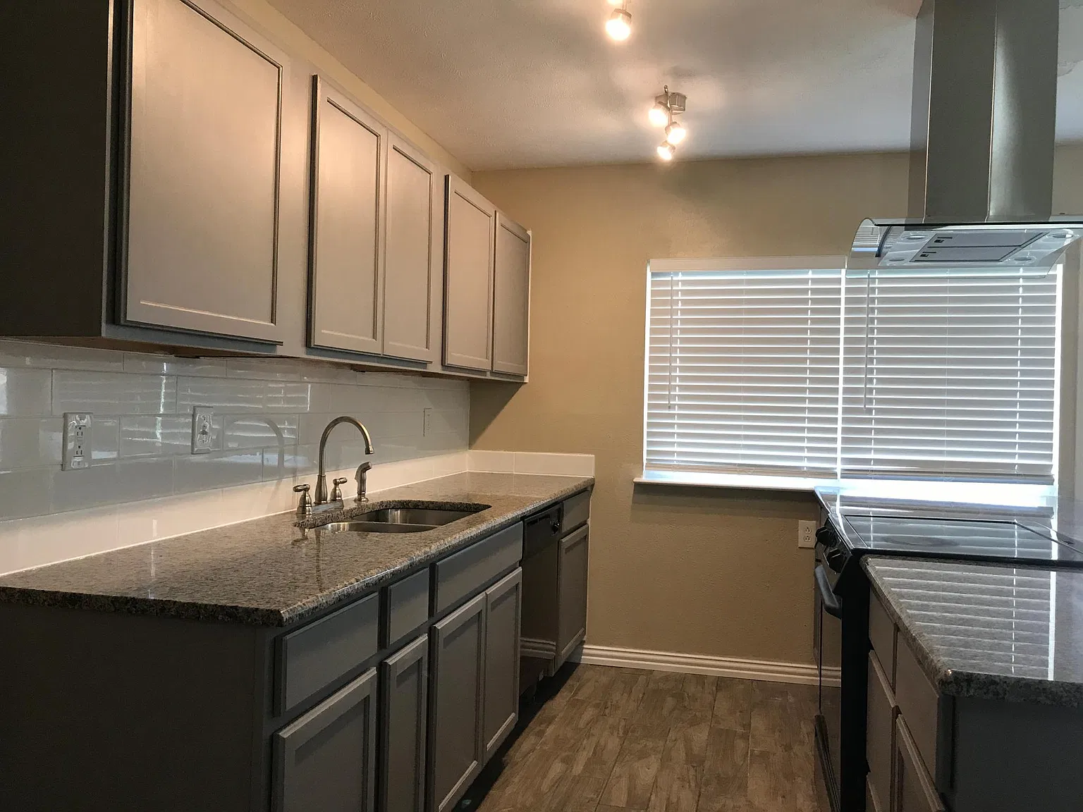 5009 Matthew Rd — Photo 3