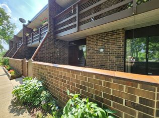 1705 Kenneth Cir, Elgin, IL 60120