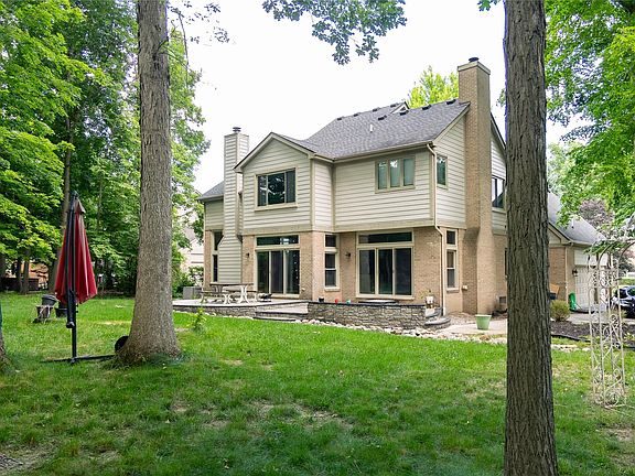 5th image of 19691 Windridge Dr