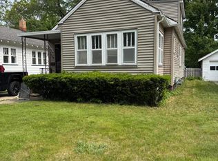 1068 Ada Ave, Muskegon, MI 49442