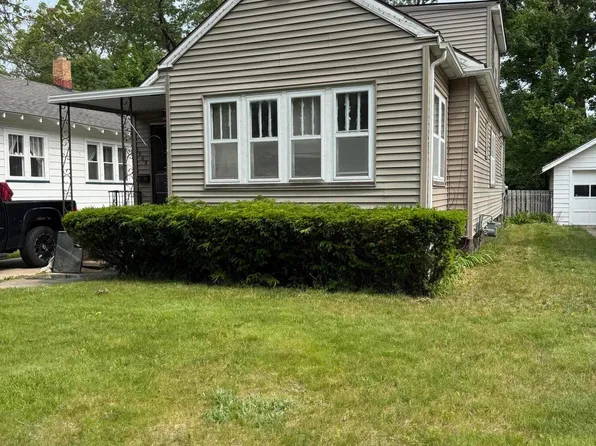 1068 Ada Ave, Muskegon, MI 49442
