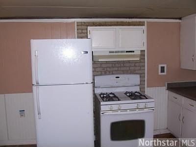 5th image of 246 Annapolis St W