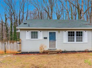 4565 Piccadilly Ln, Winston Salem, NC 27104