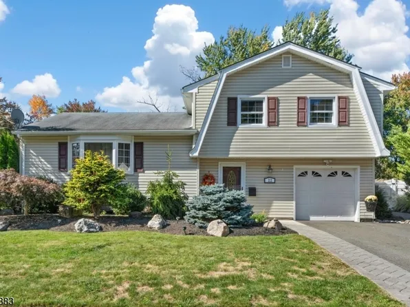 22 Rhonda Pl, Wanaque Boro, NJ 07465