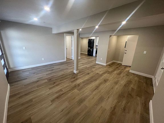 4th image of 7742 Parkway Dr