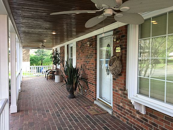 3rd image of 1292 Latonia Park