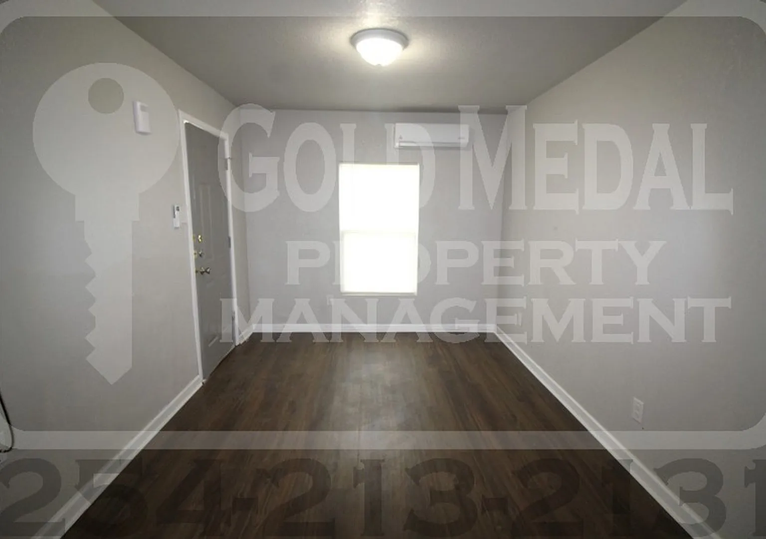 711 W Ave. C — Photo 3
