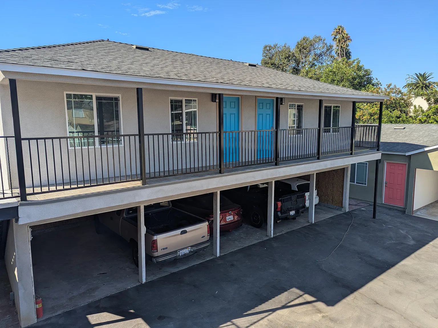 Eagle Rock Village — Photo 1