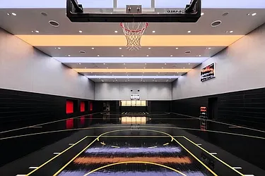 Rented by Gulia Wang, LREB