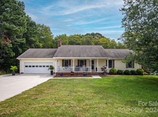 1544 Bishop Dr, Lincolnton, NC 28092