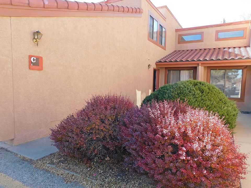 1st image of 5200 Villa View Dr APT 1C