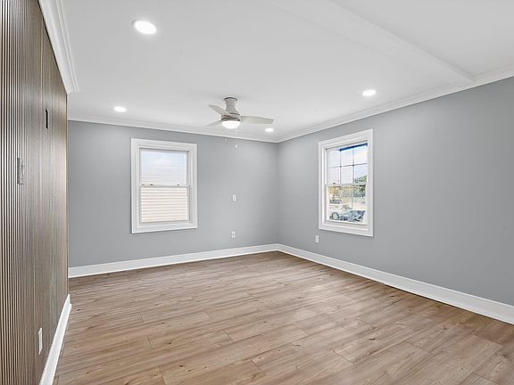 4th image of 1720 Simpson Ave #1720