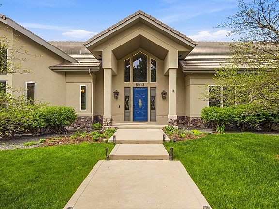 2nd image of 5213 Castle Ridge Pl