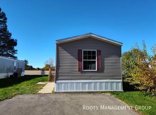 11 Locust St #11, Crestline, OH 44827