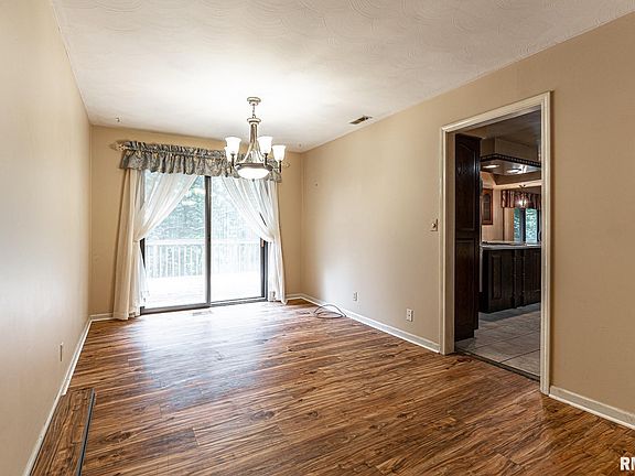 3rd image of 612 Northern Oaks Dr