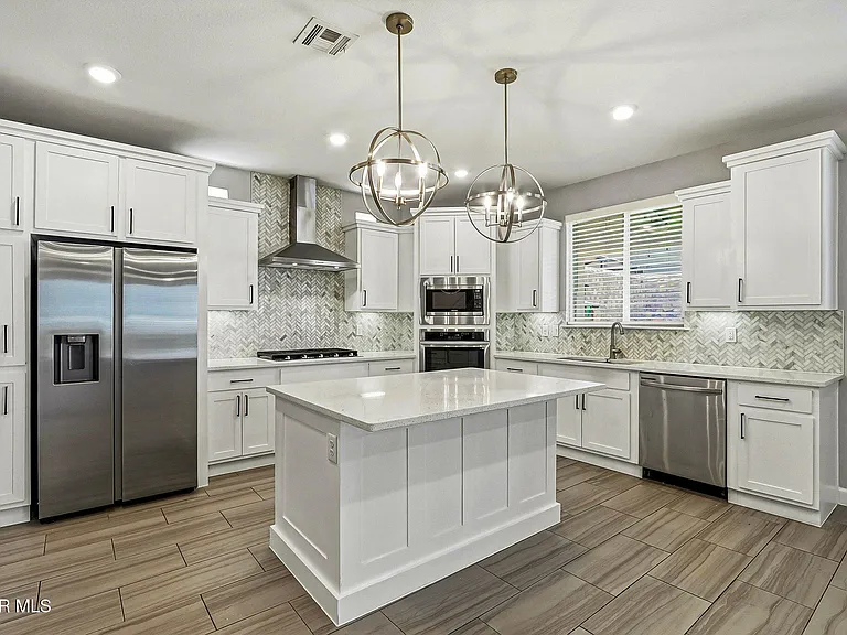 13082 Oakhampton Ave — Photo 14