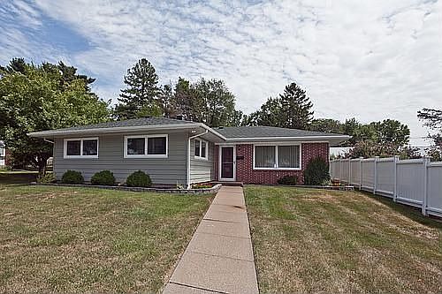 1st image of 1313 Oakland Dr
