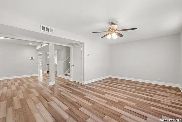 3 bed, 2.0 bath, 3561 sqft, $2,900 — Photo 3