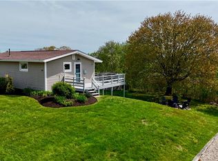 30 Green Meadow Dr, Narragansett, RI 02882