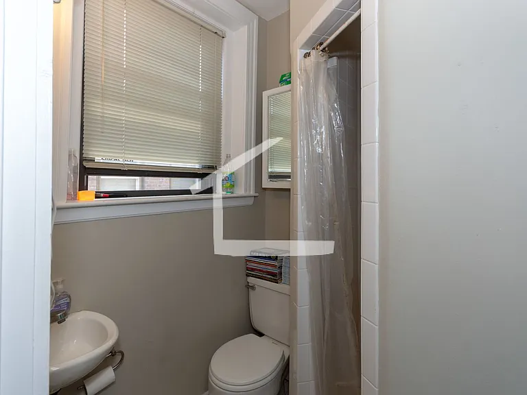 1155 Commonwealth Ave #3C — Photo 7
