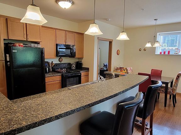 5th image of 1270 Lucerne Dr #102