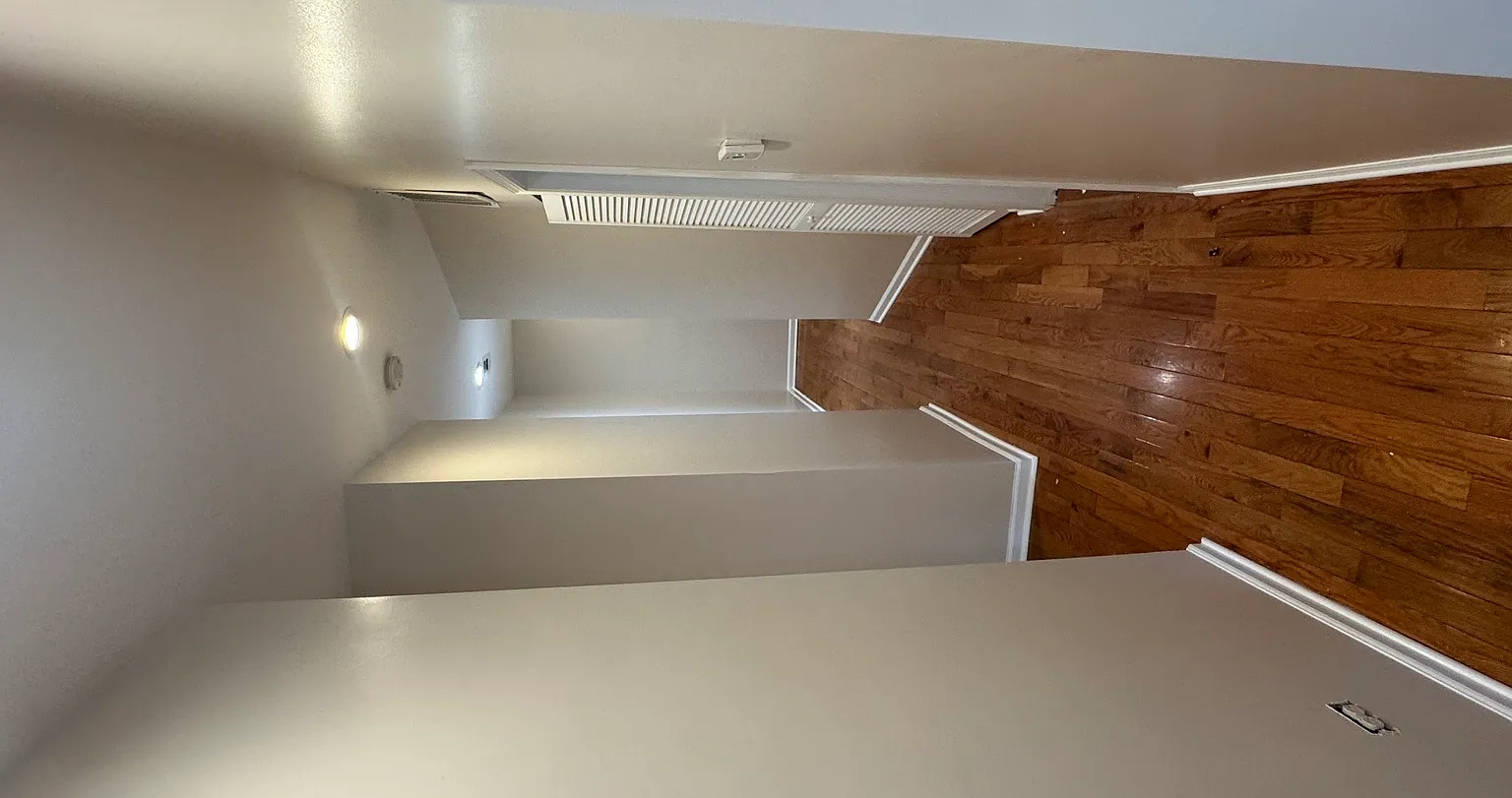 2 bed, 989 sqft, $1,000 — Photo 3