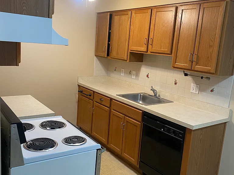 35401 Hickory Woods Ln #3 — Photo 14