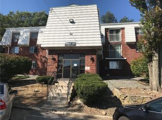 300 Smithfield Rd APT 2-17, North Providence, RI 02904