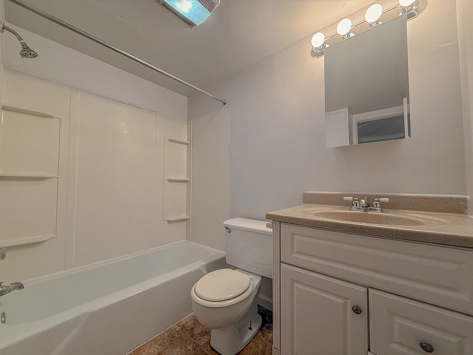 Kendall Off Main — Photo 3