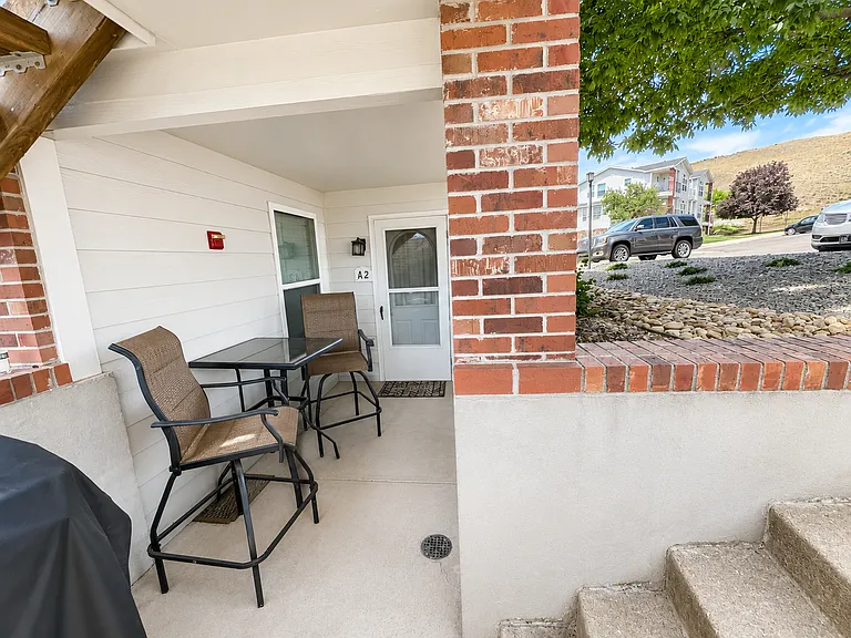 Six steps down. Home on bottom floor.
Cooler in summer.