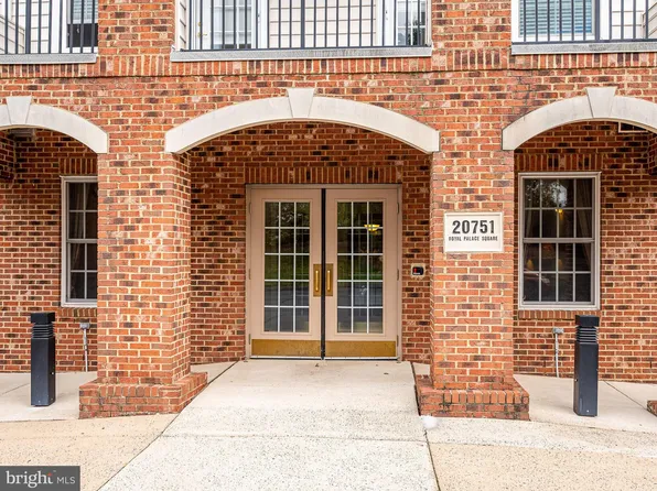 20751 Royal Palace Sq Unit 423, Potomac Falls, VA 20165