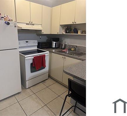 3rd image of 3122 NW 22nd Ave #1