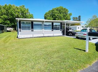 137 Lake Dell Dr, Dundee, FL 33838