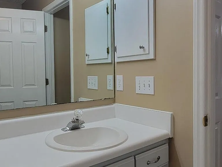 105 Sunshine Ln #A — Photo 49