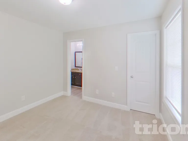 408 Walking Ln — Photo 13
