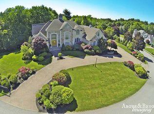 8 Buttonwood Dr, Andover, MA 01810