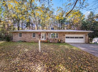 1460 Munith Rd, Jackson, MI 49201