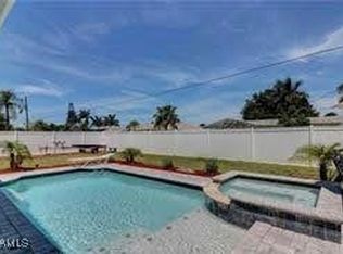 309 SE 43rd Ln, Cape Coral, FL 33904