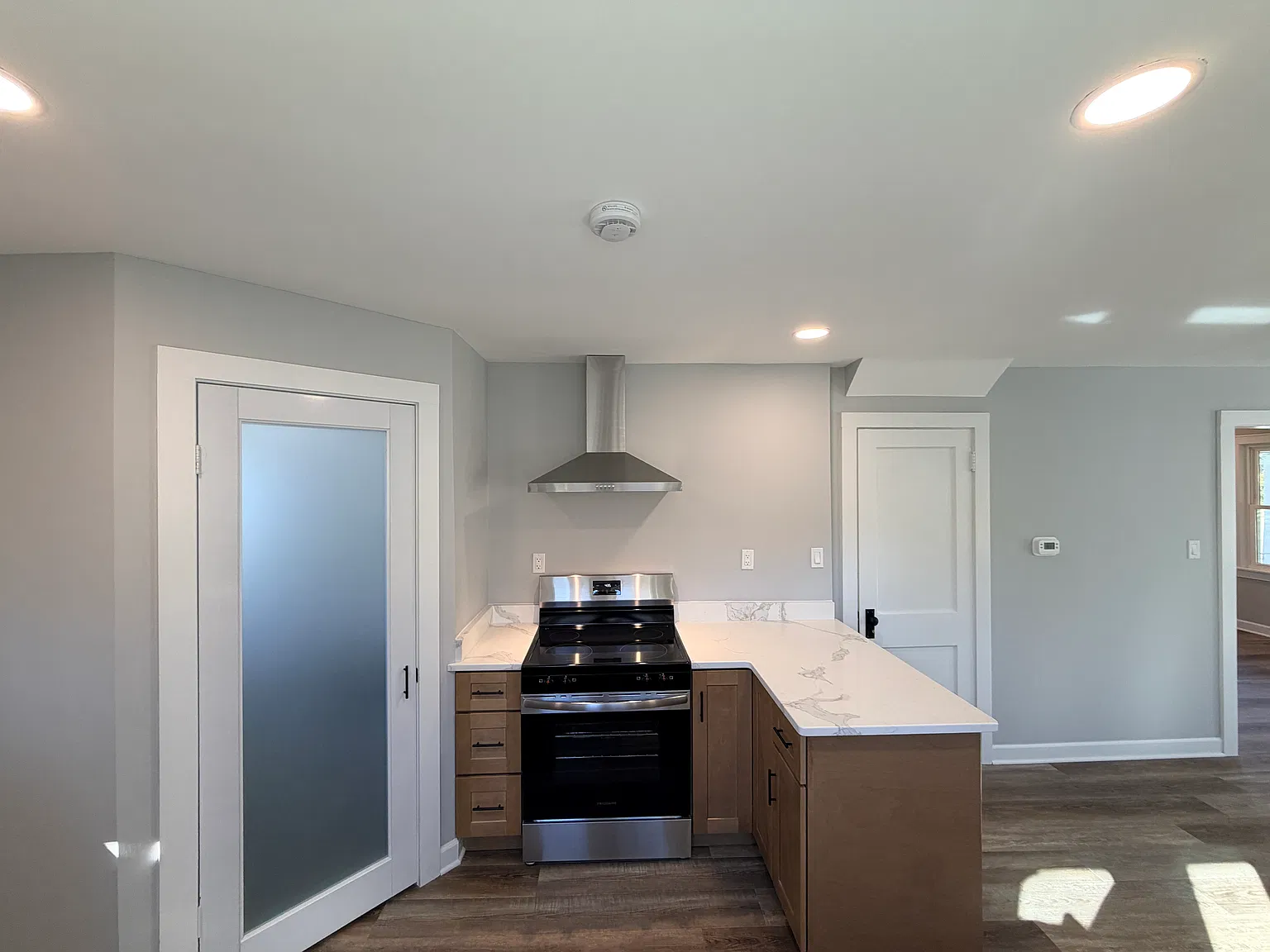 4 bed, 1440 sqft, $2,950 — Photo 3