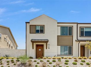 27676 Symphony Pl, Valencia, CA 91381