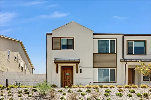 27676 Symphony Pl Photo 1