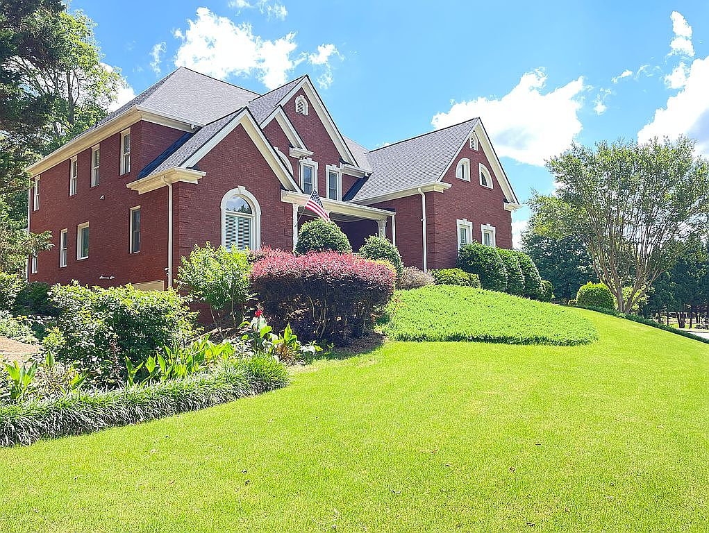 5048 Woodfall Dr, Lilburn, GA 30047 Zillow